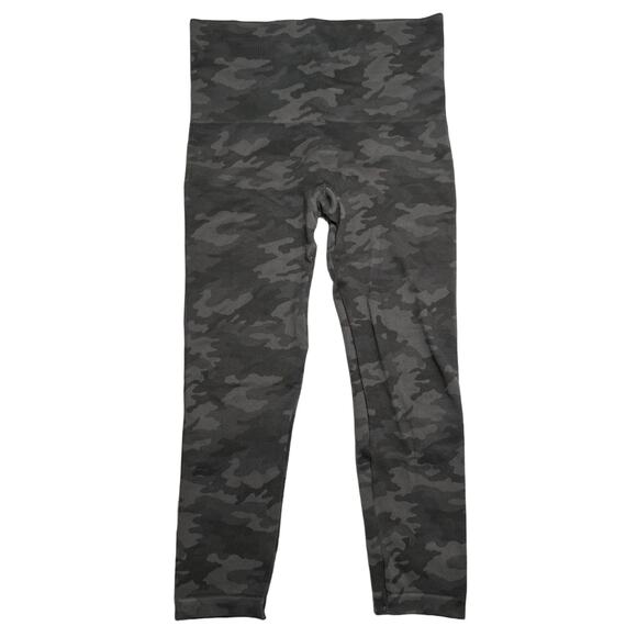 SPANX Look At Me Now Seamless Cropped Legging SIZE L Gray Camo Yoga Pants - Picture 3 of 14